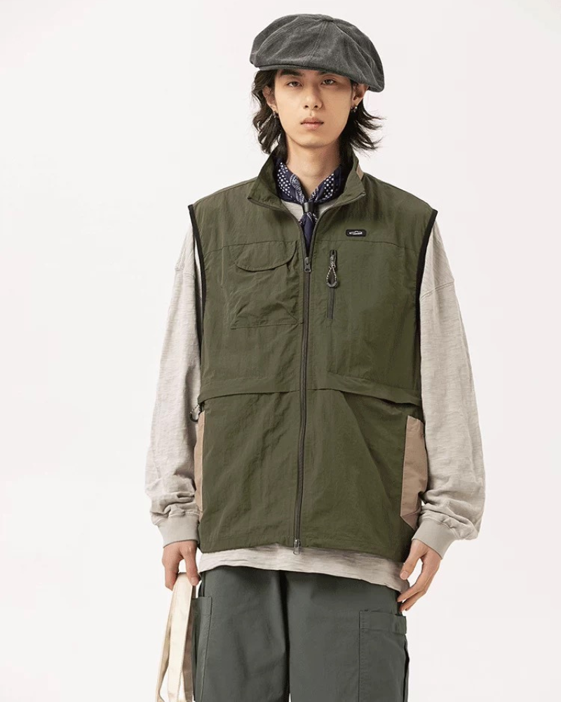 Functional Outdoor Multi-Pocket Vest