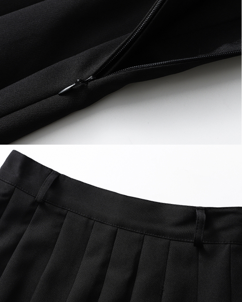 Functional Pocket Black Cargo Skirt