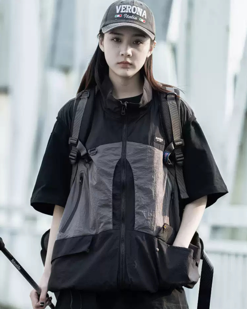 Outdoor Functional Stand Collar Cargo Vest