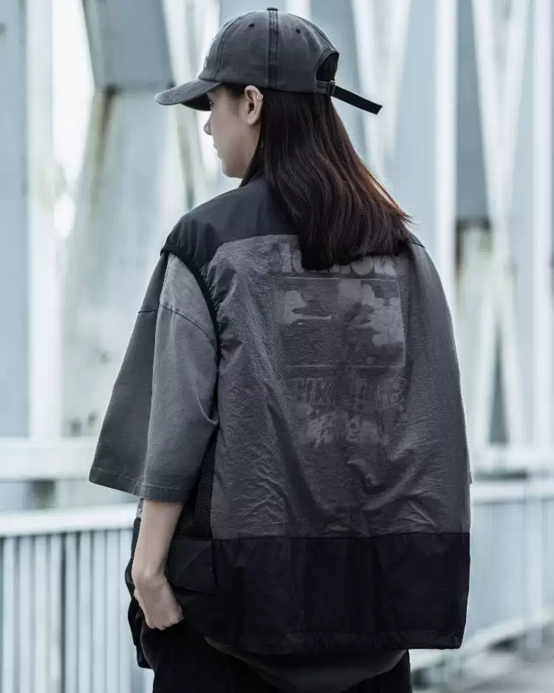 Outdoor Functional Stand Collar Cargo Vest