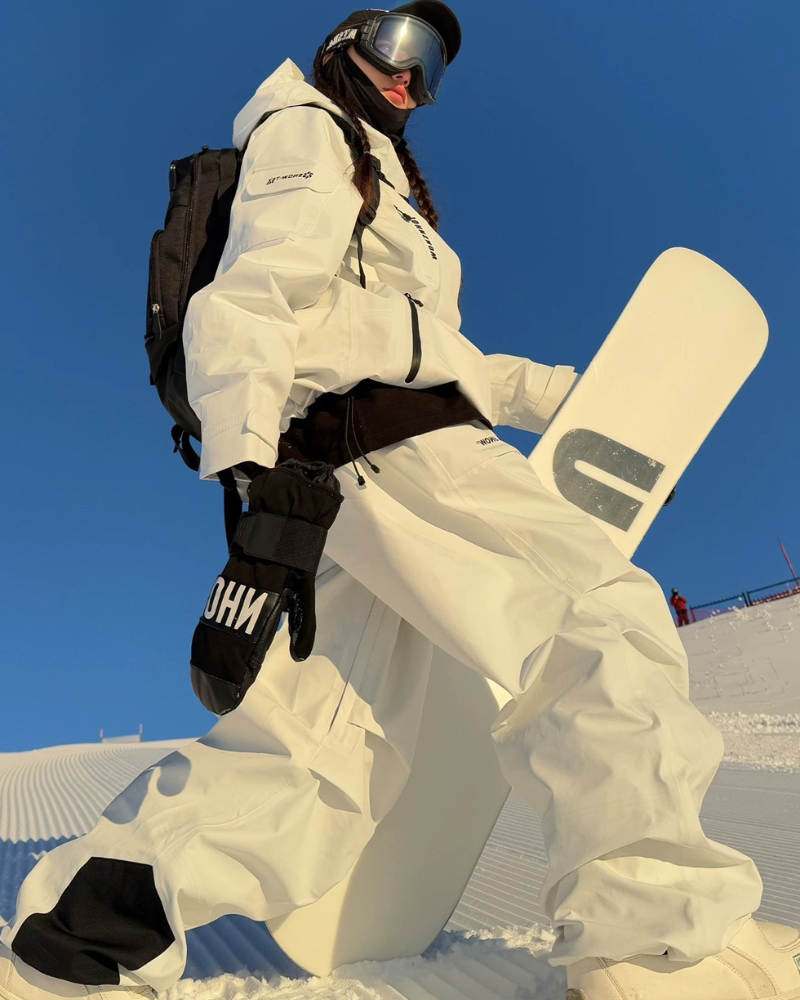 Ski Wear 3L Waterproof Windproof Hardshell Snowboard Suit -Unisex