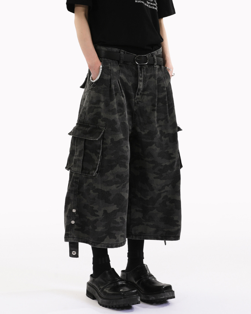 Street Deconstructed Washed Cargo Camo Jorts