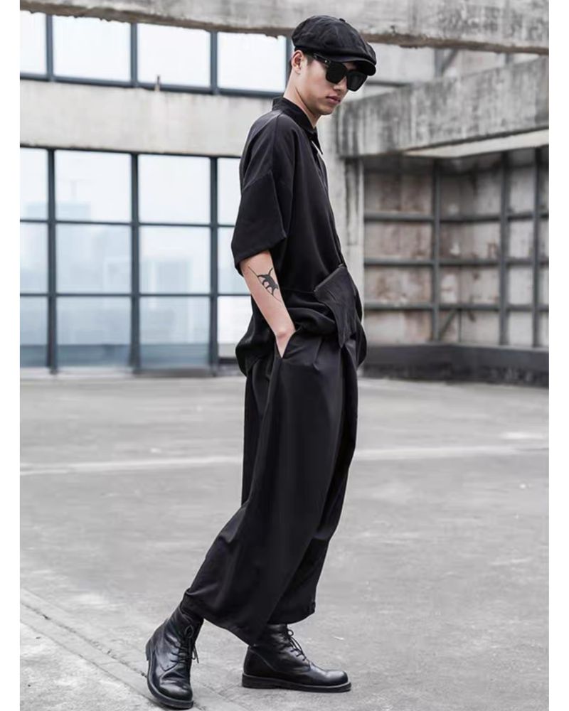 hakama pants,techwear pants,mens streetwear outfits,cyberpunk pants,black cargo pants,black cargo pants mens,black cargo pants outfit,ninja pants,ninja cargo pants,baggy ninja pants,black ninja pants