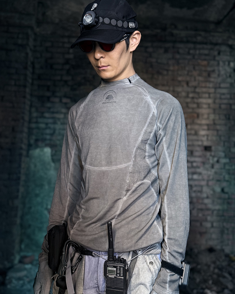 Wasteland Style Stitching washed Long-Sleeved T-Shirt