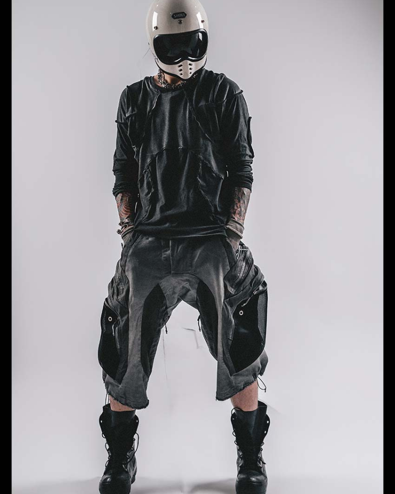 Wasteland Style Distressed Multi-Pocket Cargo Shorts