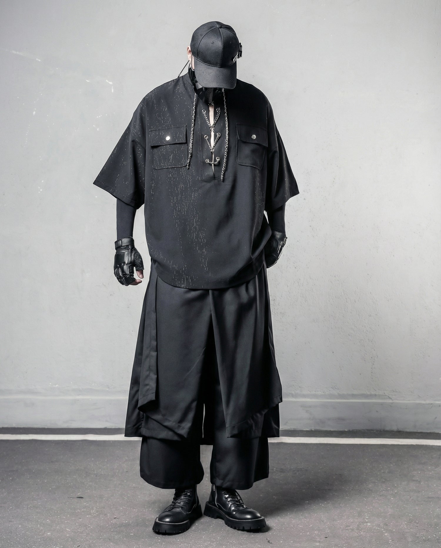 Darkwear Chain Lace-Up Textured Short Sleeve Shirt