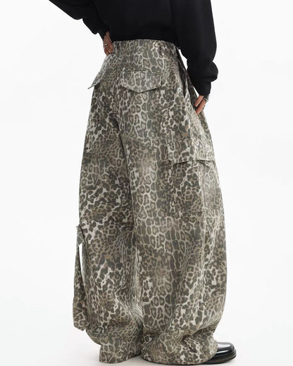 Multi Pockets Zip Leopard Unisex Baggy Cargo Jeans