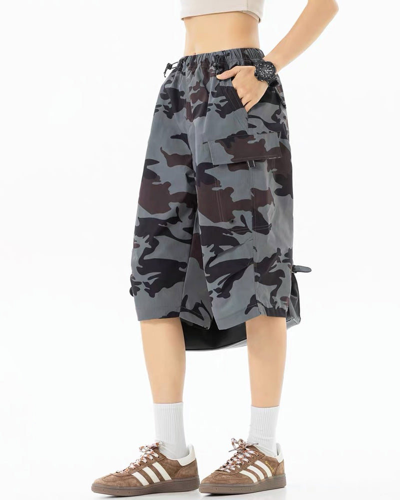 Vintage Unisex Camo Beach Cargo Hiking Shorts