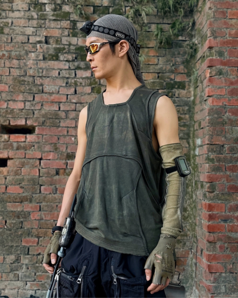 Dune Wasteland Deconstructed Splicing Sleeveless T-Shirt