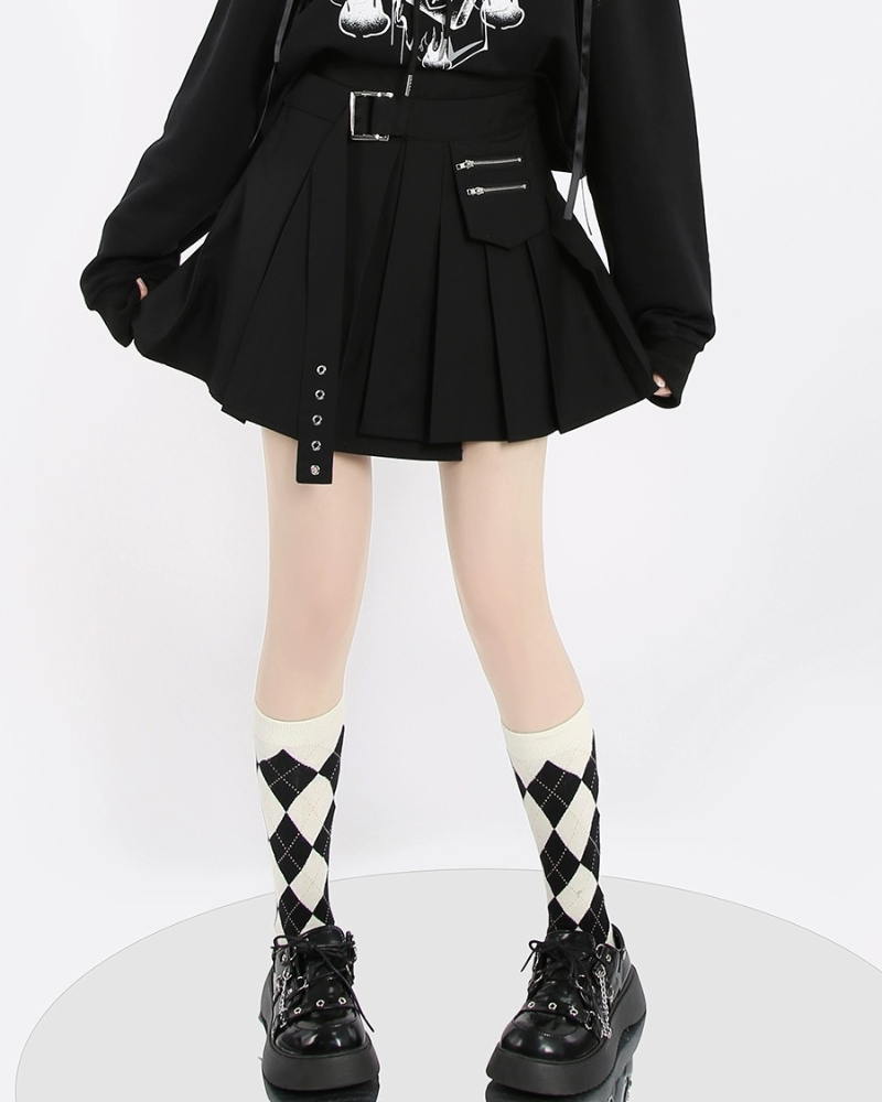 cargo skirt,cargo mini skirt,black cargo skirt,mini cargo skirt,cargo maxi skirt,cargo skirt long,cargo skirt mini,long cargo skirt,khaki cargo skirt,cargo skirt outfit,,a line skirt,techwear outfits,techwear fashion,casual techwear,techwear girls,techwear skirt,techwear women