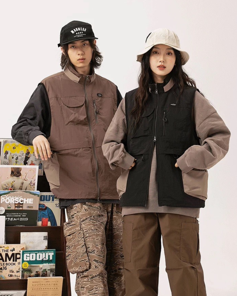 Functional Outdoor Multi-Pocket Vest