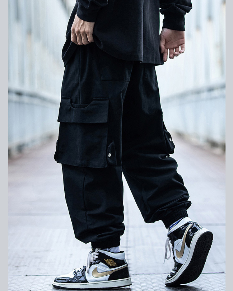 techwear pants,techwear cargo pants,black cargo pants,black cargo pants mens,black cargo pants outfit,cargo jogger pants,baggy cargo pants,baggy cargo pants outfit,street style cargo pants outfit,cargo pants outfits,cargo pants outfit ideas,best cargo pants,utility cargo pants,mens streetwear outfits,cyberpunk pants,multi pocket cargo pants,black pocket pants,cargo pants for men,mens cargo pants,cargo pants men