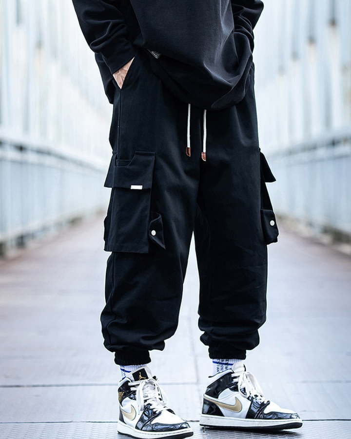Streetwear Black Loose Large-Pocket Cargo Pants – Techwear Official