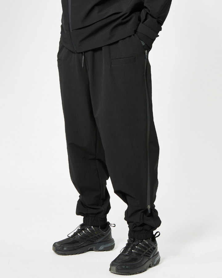 hakama pants,techwear pants,mens streetwear outfits,cyberpunk pants,black cargo pants,black cargo pants mens,black cargo pants outfit,ninja pants,ninja cargo pants,baggy ninja pants,black ninja pants