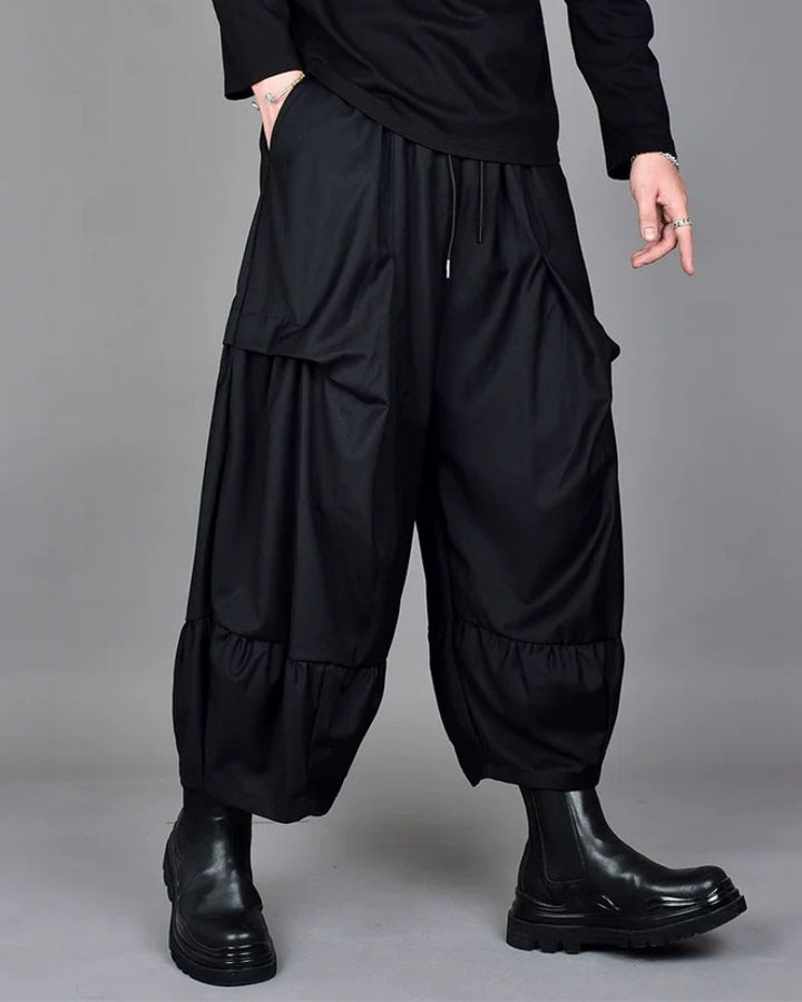 hakama pants,techwear pants,mens streetwear outfits,cyberpunk pants,black cargo pants,black cargo pants mens,black cargo pants outfit,ninja pants,ninja cargo pants,baggy ninja pants,black ninja pants