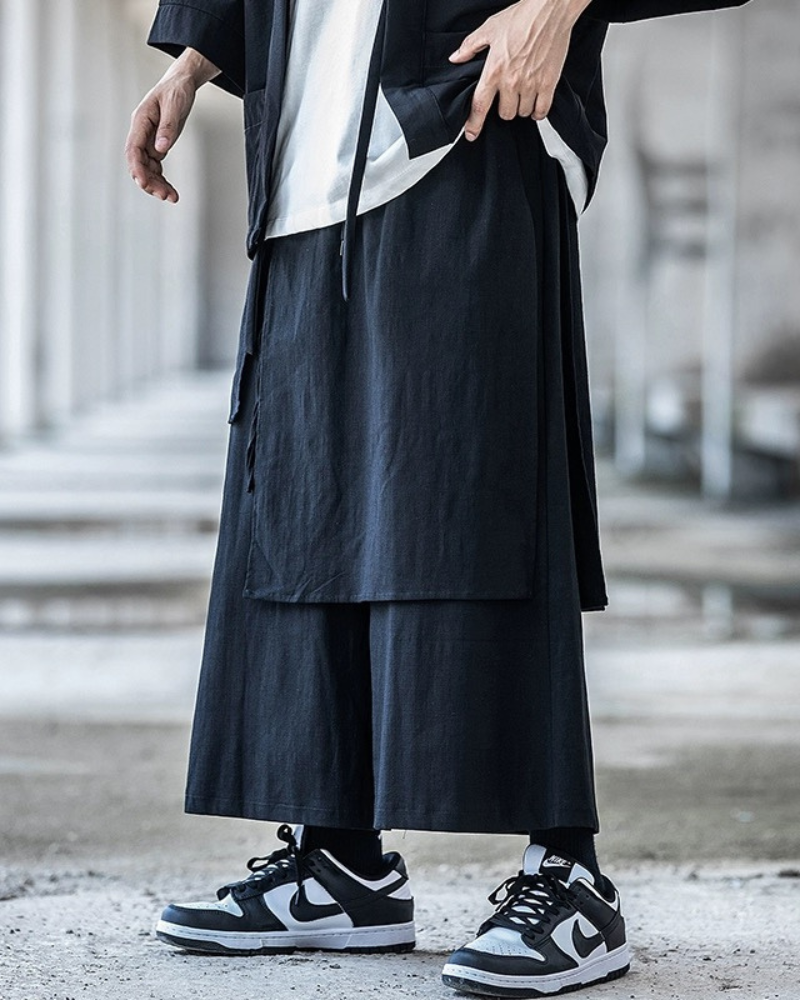 techwear pants,mens streetwear outfits,cyberpunk pants,black cargo pants,black cargo pants mens,black cargo pants outfit,ninja pants,ninja cargo pants,baggy ninja pants,black ninja pants
