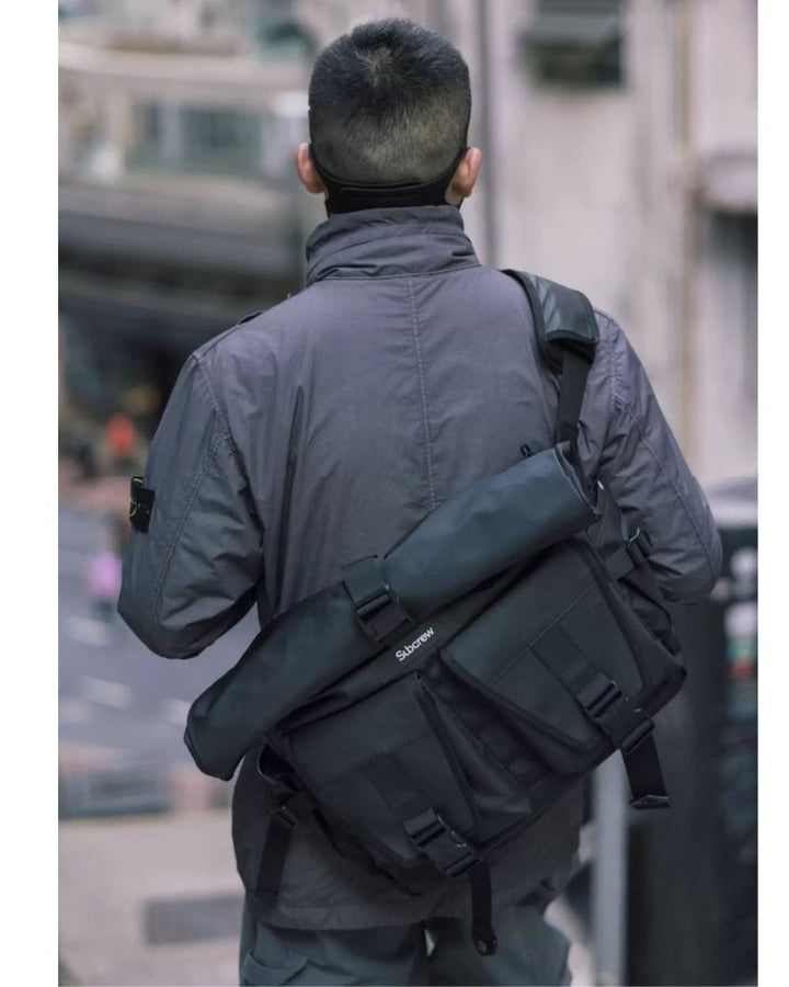 tech backpack,motorcycle backpack,hunting backpack,large backpack,lightweight backpack,backpack for traveling,japanese backpack,travel backpack for men,backpack for women,men's backpack,techwear,tech wear,affordable techwear,techwear fashion,Japanese techwear,urban streetwear