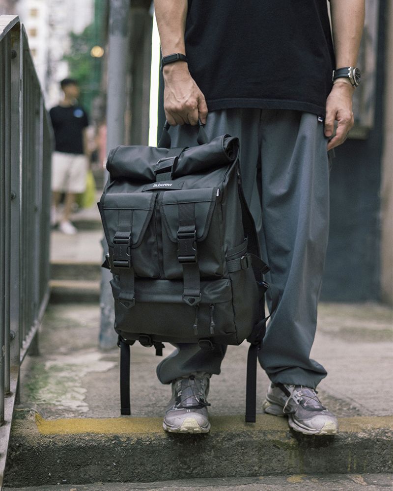 tech backpack,motorcycle backpack,hunting backpack,large backpack,lightweight backpack,backpack for traveling,japanese backpack,travel backpack for men,backpack for women,men's backpack,techwear,tech wear,affordable techwear,techwear fashion,Japanese techwear,urban streetwear