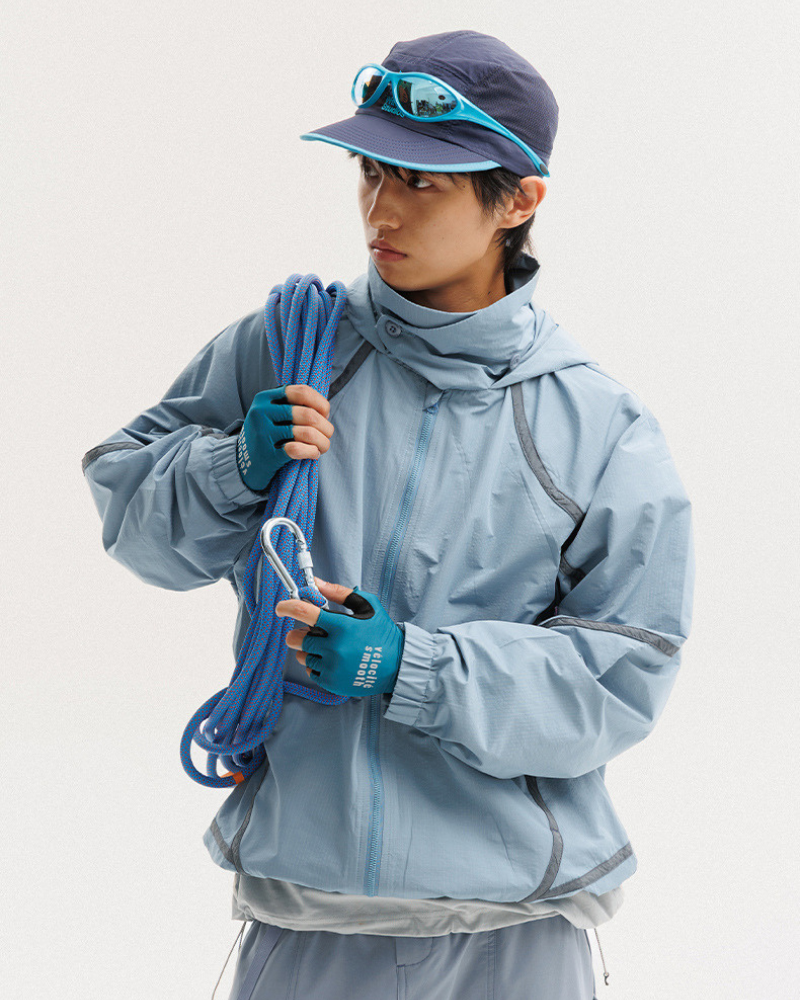 Mountain-style Functional Outdoor Unisex Windproof Jacket