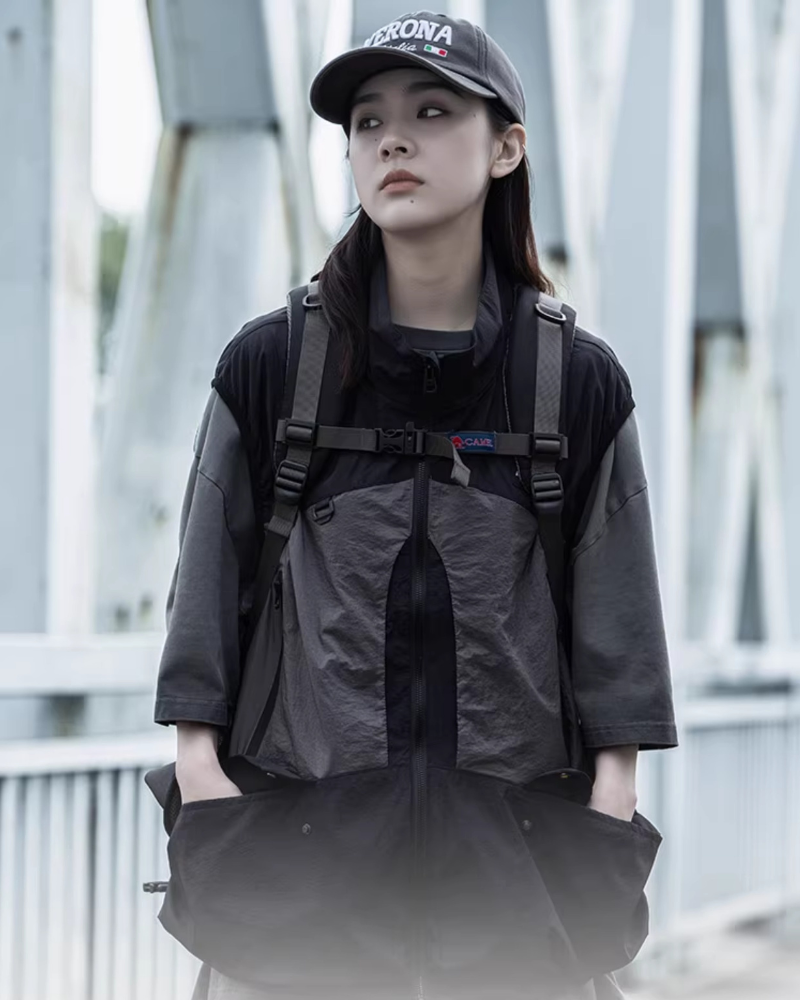 Outdoor Functional Stand Collar Cargo Vest