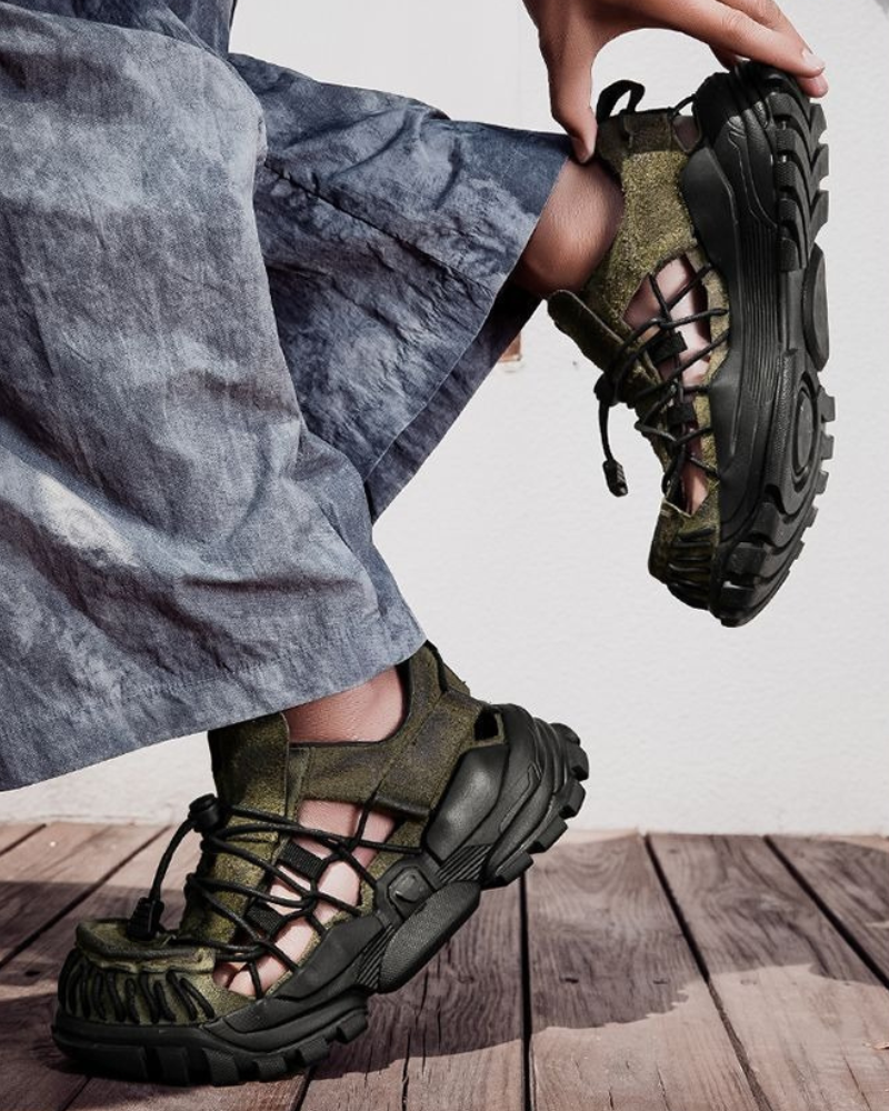 Outdoor Hiking Wading Shoes Beach Sandals