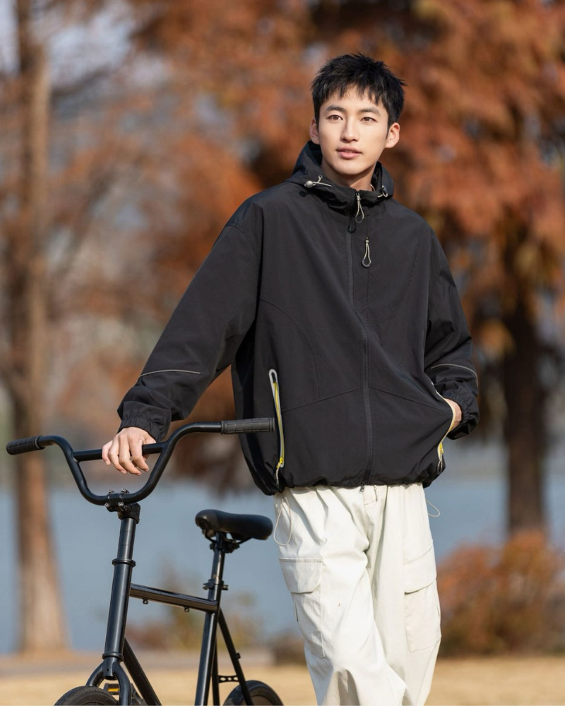 Outdoor Waterproof Mountaineering Hiking Utility Jacket