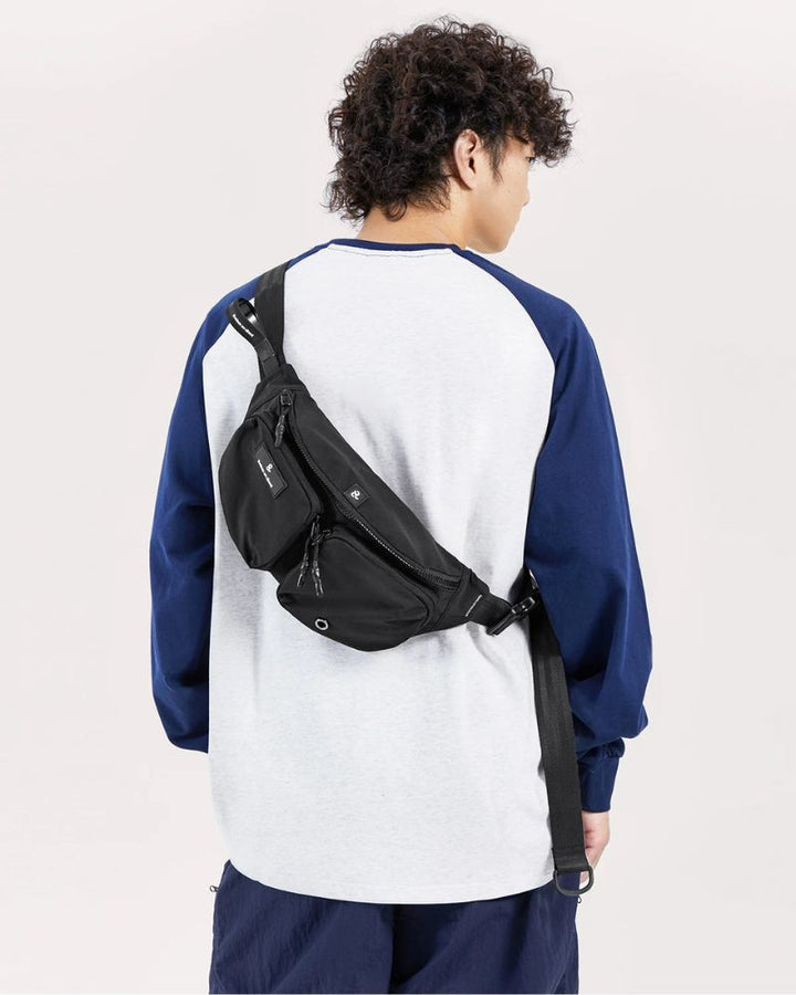 tech bag, chest bag,corssbody bag, bags,tech backpack,motorcycle backpack,hunting backpack,large backpack,lightweight backpack,backpack for traveling,japanese backpack,travel backpack for men,backpack for women,men's backpack,techwear,tech wear,affordable techwear,techwear fashion,Japanese techwear,urban streetwear