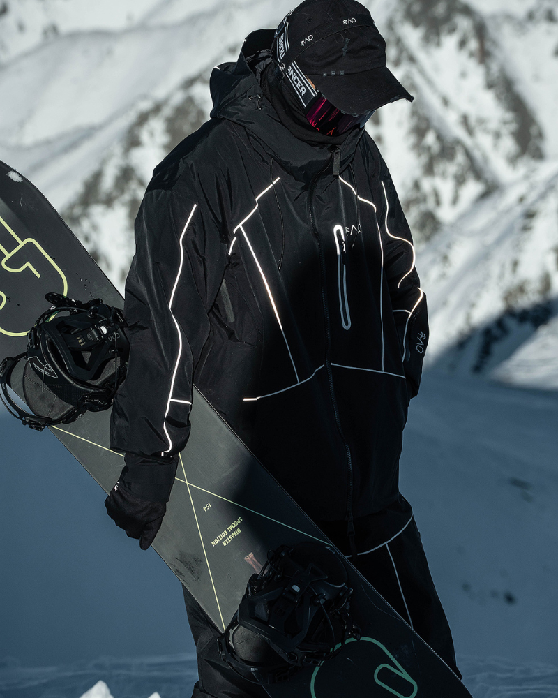 Ski Wear Black Reflective Waterproof Windproof Oversize Ski Suit - Men&