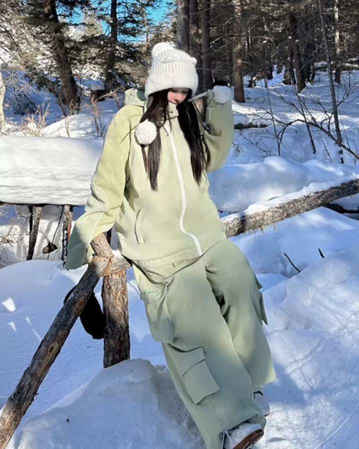 snow gear,snow clothes,snow outfits,snow wear,ski wear，ski clothes，ski outfit，ski outfits，ski outfits women，ski clothing，snow ski，ski clothes women，ski apparel，ski gear,snowboarding clothes,skiing clothes,skiing outfit,snowboard gear,snowboard outfit
