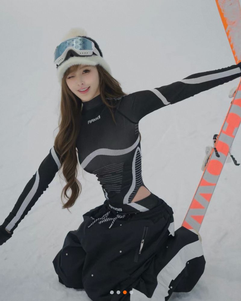 Ski Wear Moisture-Wicking Bodysuit and Leggings Set -Women&