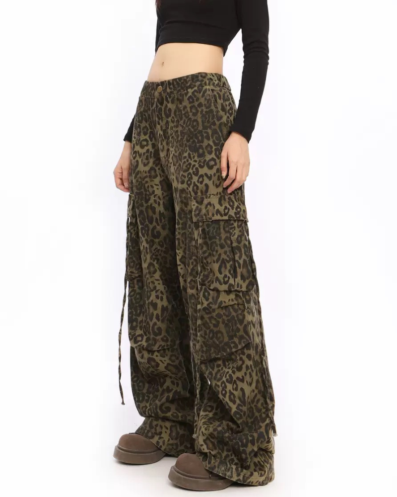 Streetwear Women’s High-Waist Cargo Leopard Jeans
