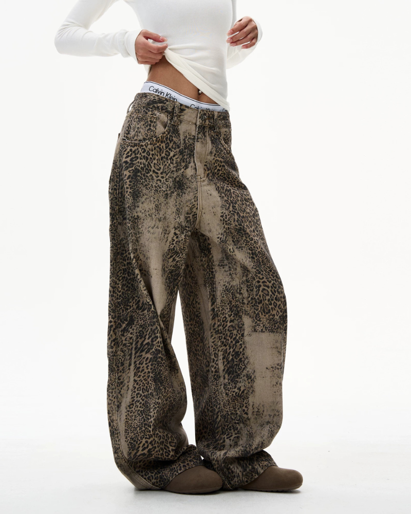 Streetwear Unisex Loose-Fit Curved-Hem Leopard Jeans