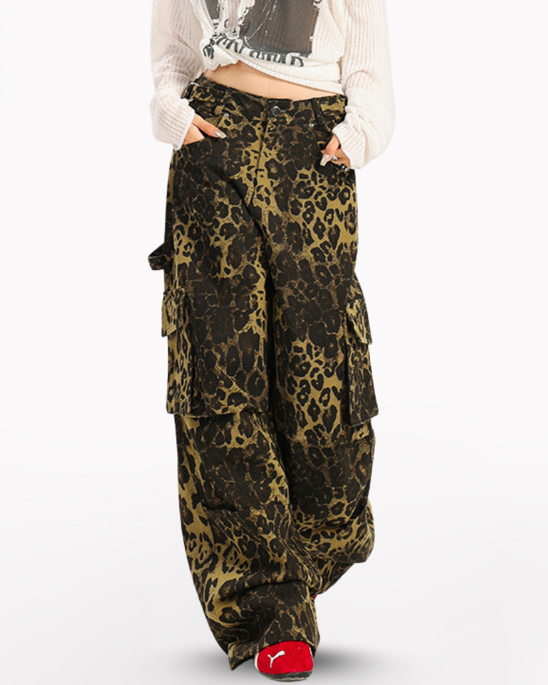 Streetwear Women’s Loose Fit Cargo Leopard Jeans