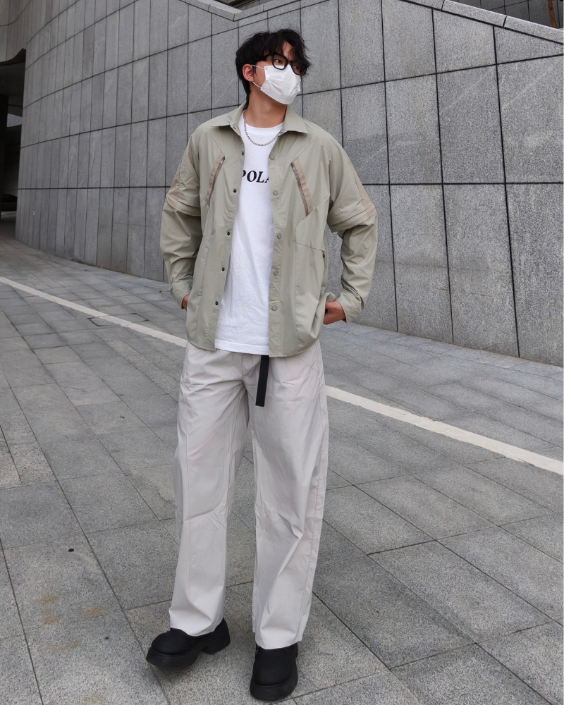 Techwear Contrast-Paneled Detachable Long-Sleeve Shirt