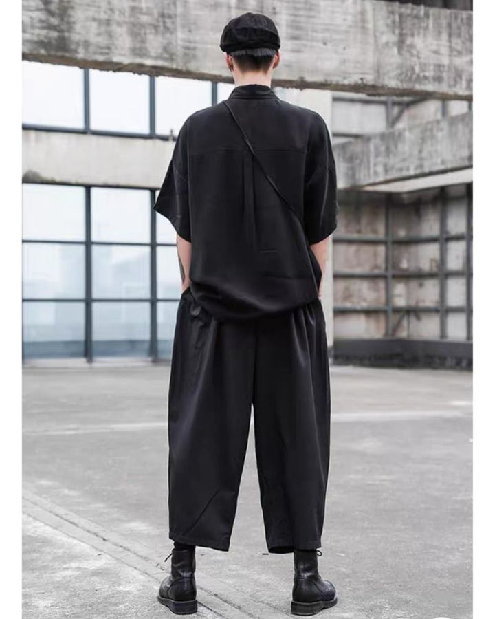 hakama pants,techwear pants,mens streetwear outfits,cyberpunk pants,black cargo pants,black cargo pants mens,black cargo pants outfit,ninja pants,ninja cargo pants,baggy ninja pants,black ninja pants