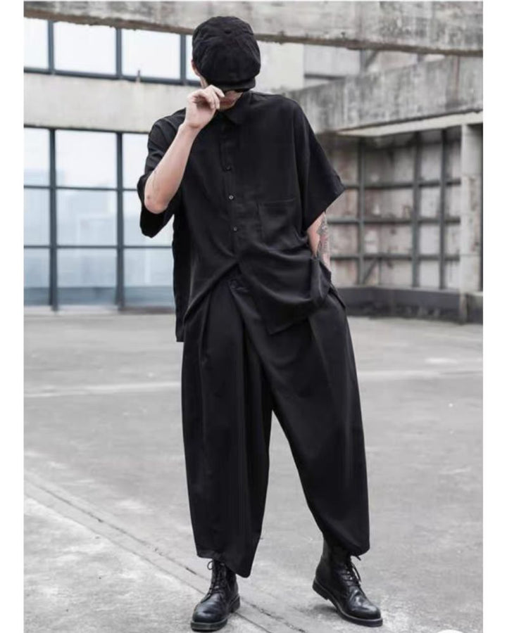 hakama pants,techwear pants,mens streetwear outfits,cyberpunk pants,black cargo pants,black cargo pants mens,black cargo pants outfit,ninja pants,ninja cargo pants,baggy ninja pants,black ninja pants