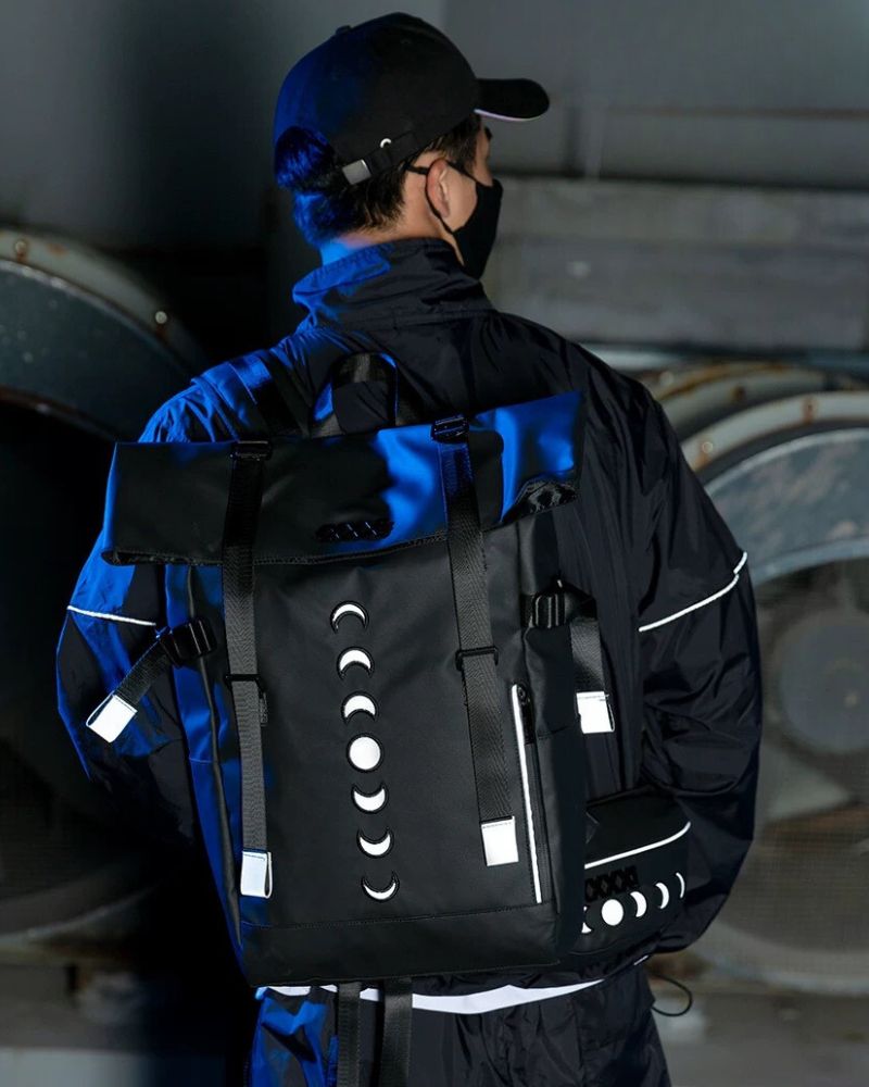 tech backpack,motorcycle backpack,hunting backpack,large backpack,lightweight backpack,backpack for traveling,japanese backpack,travel backpack for men,backpack for women,men's backpack,techwear,tech wear,affordable techwear,techwear fashion,Japanese techwear,urban streetwear