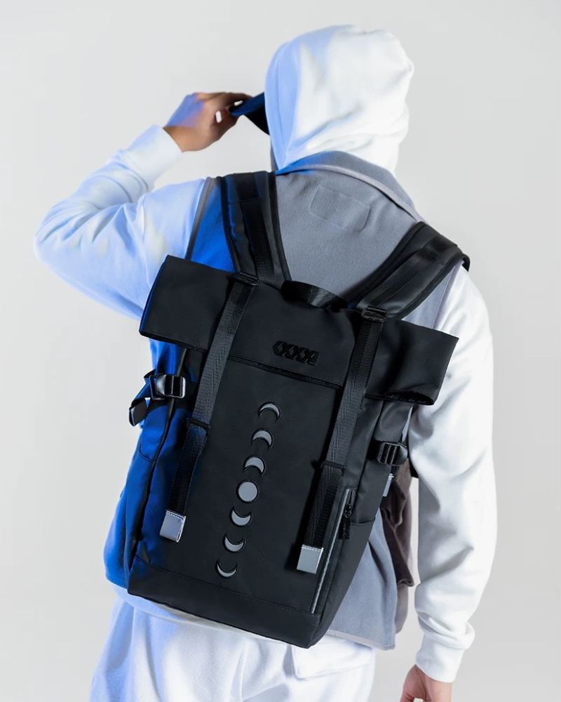 tech backpack,motorcycle backpack,hunting backpack,large backpack,lightweight backpack,backpack for traveling,japanese backpack,travel backpack for men,backpack for women,men's backpack,techwear,tech wear,affordable techwear,techwear fashion,Japanese techwear,urban streetwear