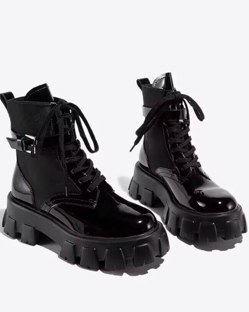 techwear shoes,cyberpunk shoes,tech shoes,futuristic shoes,tech wear shoes,techwear boots,black boots,techwear,tech wear,affordable techwear,techwear fashion,Japanese techwear,techwear outfits,futuristic clothing,cyberpunk clothing,cyberpunk techwear