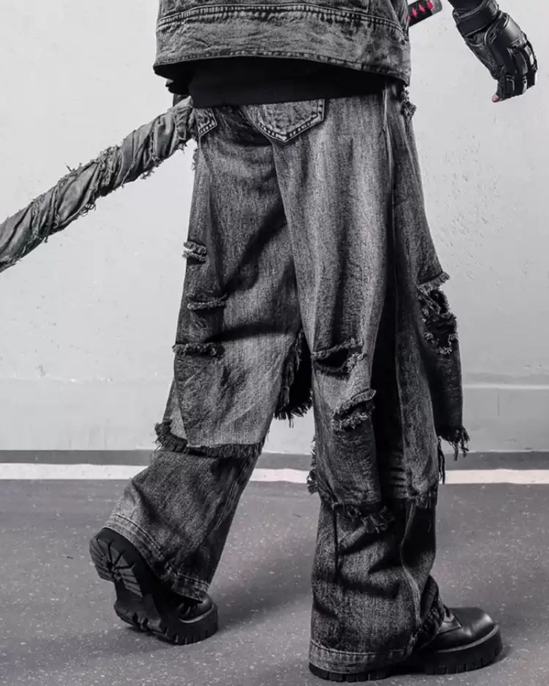 Wasteland Dual-Layer Frayed Hem Ripped Jeans