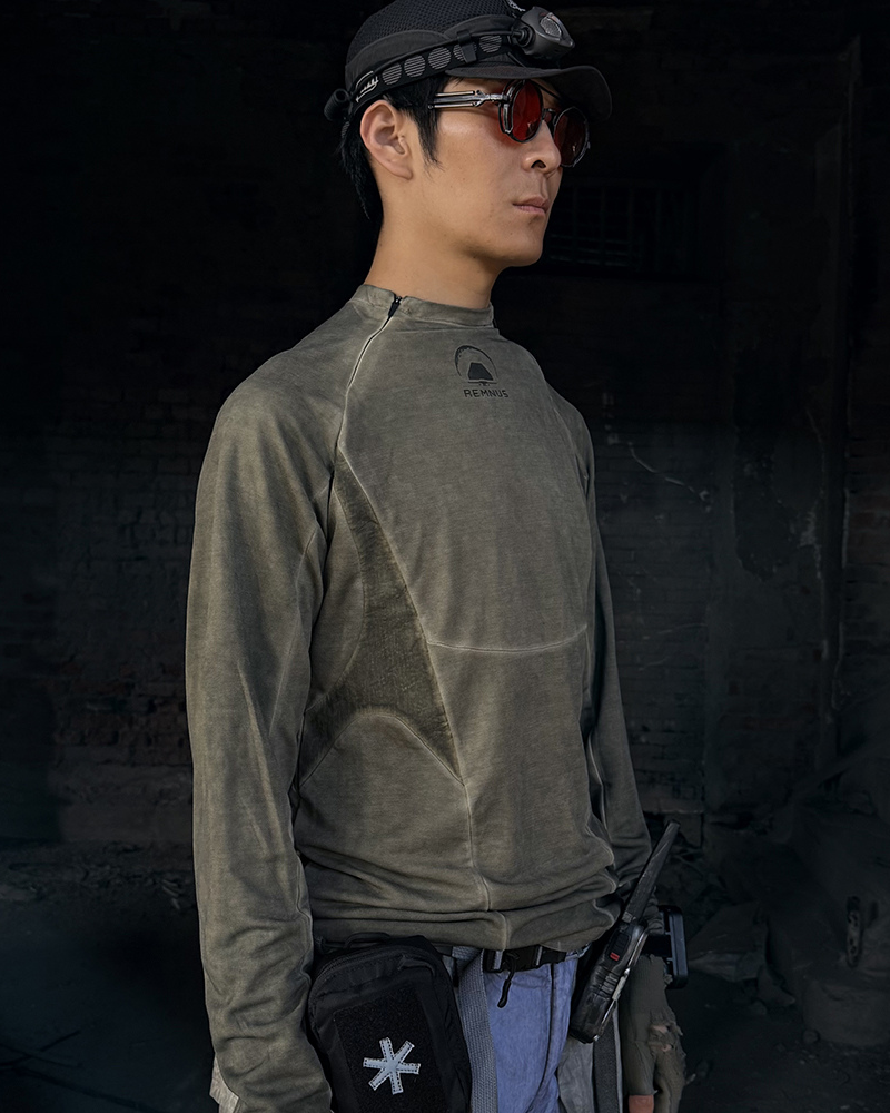 Wasteland Style Stitching washed Long-Sleeved T-Shirt