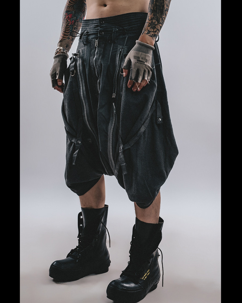 Wasteland Deconstructed Variable Style Baggy Shorts