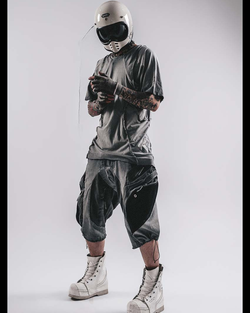 Wasteland Style Distressed Multi-Pocket Cargo Shorts