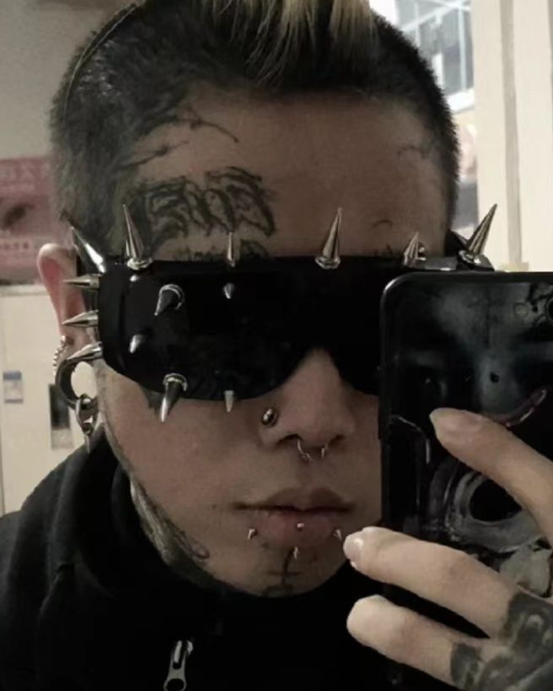 Y2K Rivet Rock Punk Sunglasses