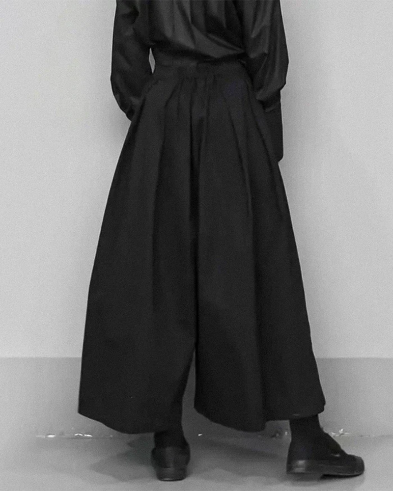 Traditional Japanese Loose Crop Hakama Pants – Techwear Official Traditional Japanese Loose Crop Hakama Pants – Techwear Official