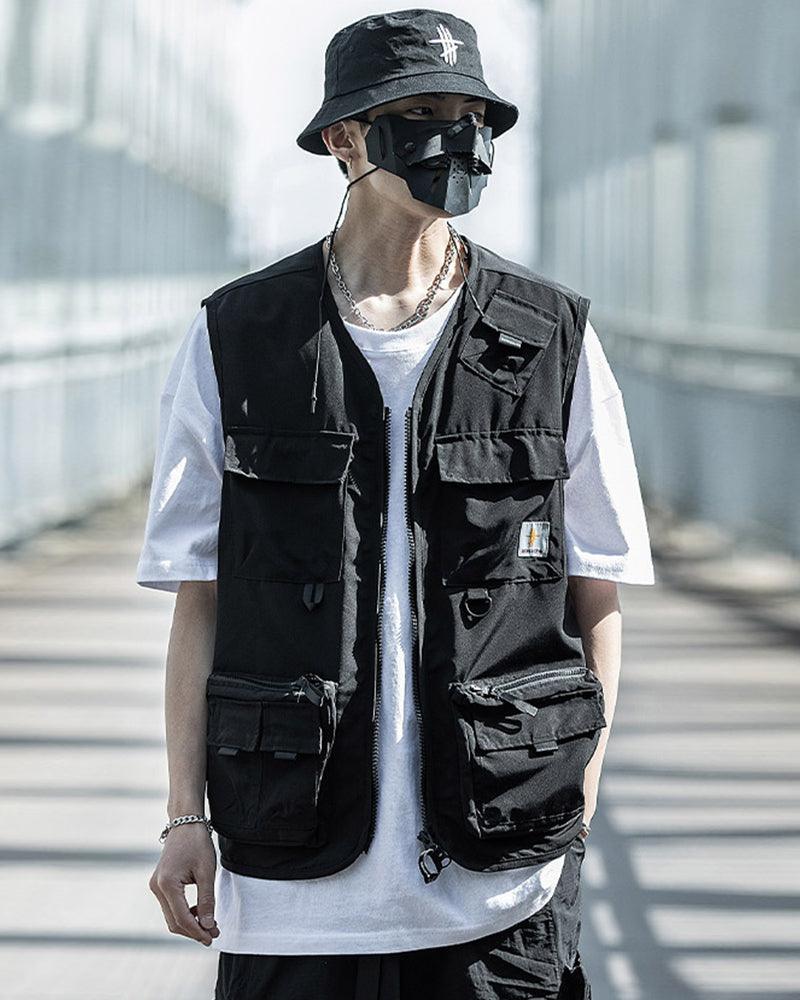 Techwear vest,tactical vest,fishing vest,black vest,motorcycle vest,hunting vest,lightweight mens outdoor vests,outdoor vests,vest jacket,cropped vest,utility vest,biker vest,cargo vest,sleeveless vest,vest outfits,mens vests,vests for men,black vest mens,tactical vest for men,mens black vest