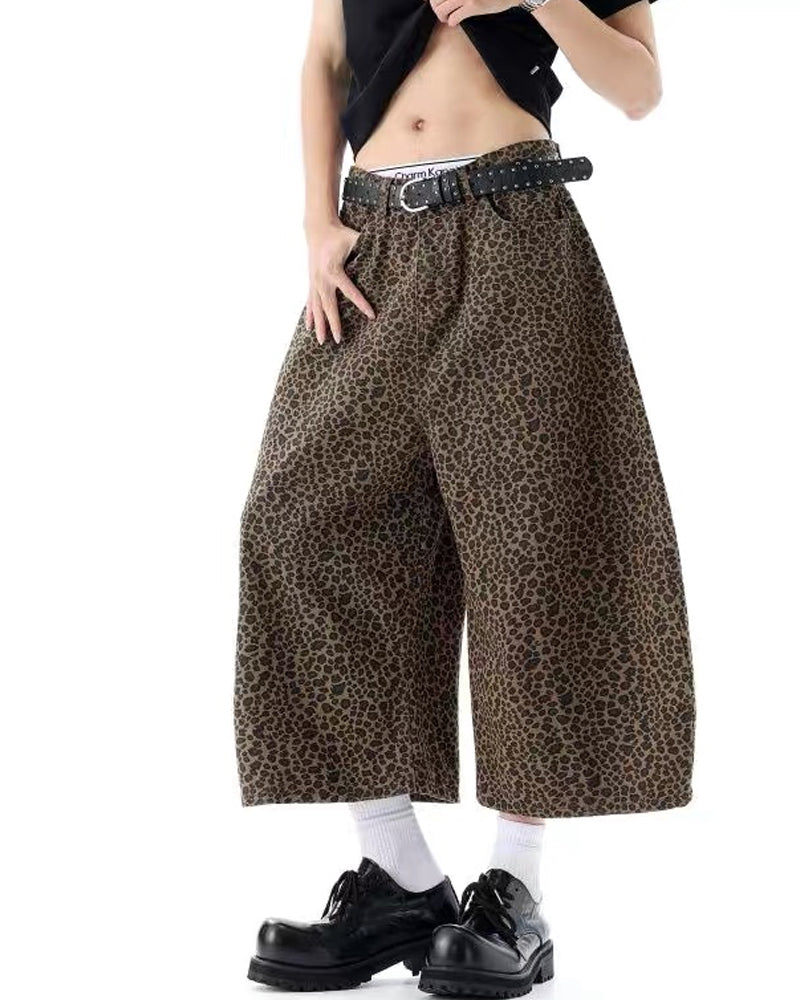 Unisex Vintage Baggy Embroidered leopard jorts
