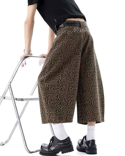 Unisex Vintage Baggy Embroidered leopard jorts
