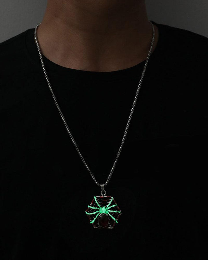 Night Laborer Spider Luminous Necklace - Techwear Official