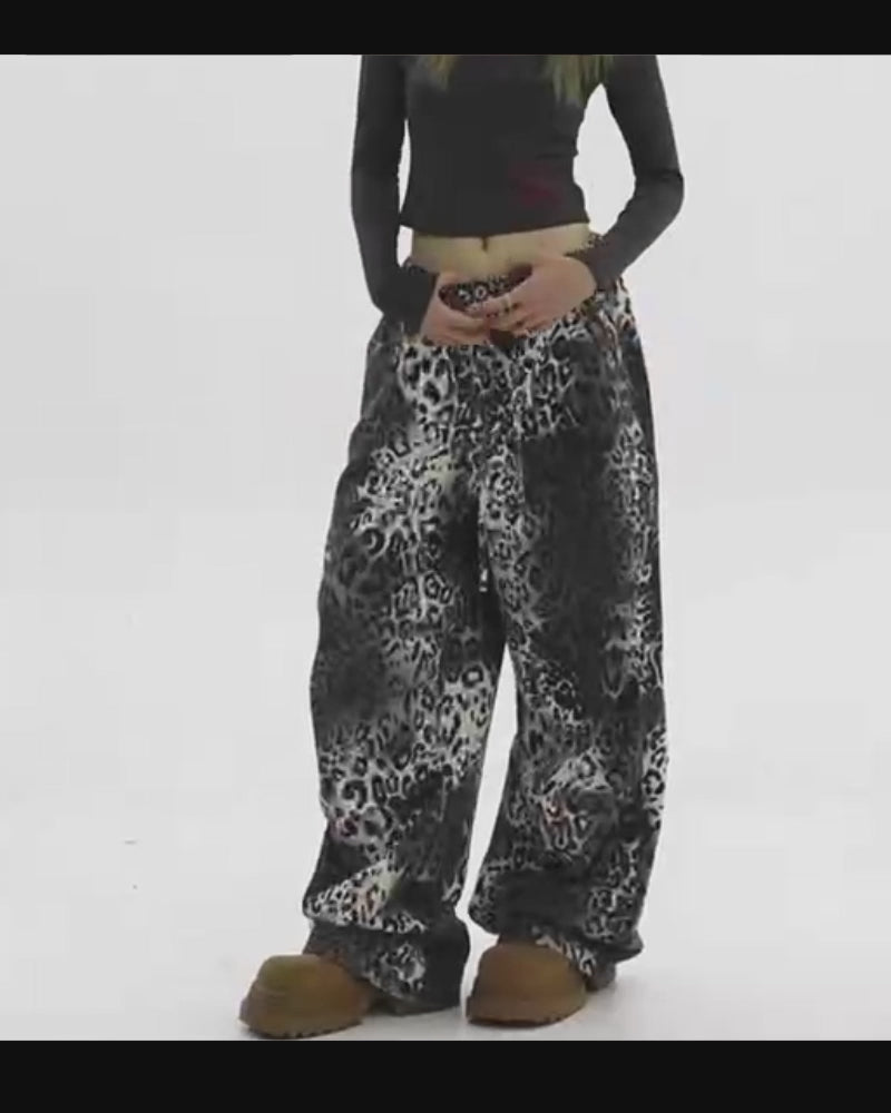Streetwear Loose Fit Wide-Leg Leopard Jeans